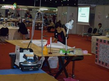 vu_mai_hien_dang_lam_bai_thi_tai_hoi_thi_tay_nghe_asean2avatr16